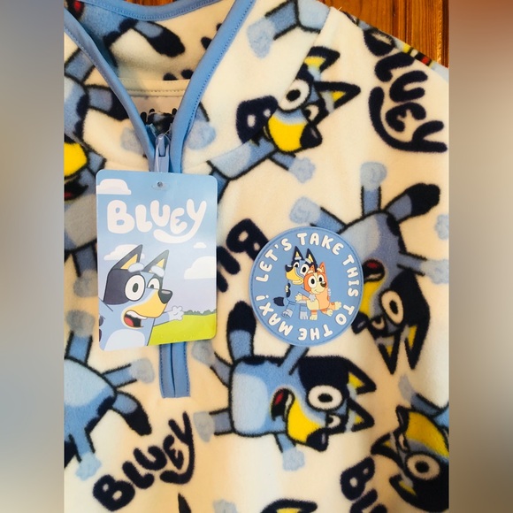 Bluey pullover size XL - Picture 3 of 6